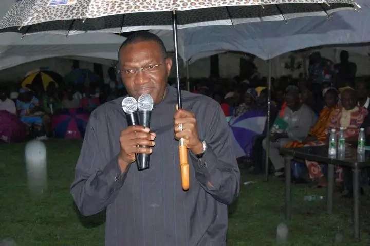 Victor Uwajeh is a Fraud-Senator Andy Uba