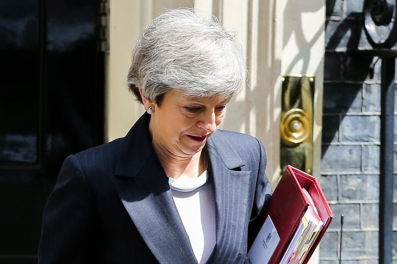 Theresa May to announce resignation date today
