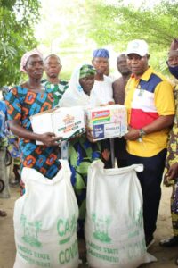 Sanwo-Olu donates palliatives to 200 widows in Badagry