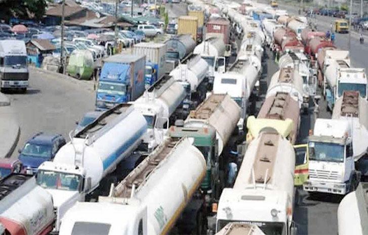 Apapa gridlock: Lagos to takeover traffic management from Presidential Taskforce