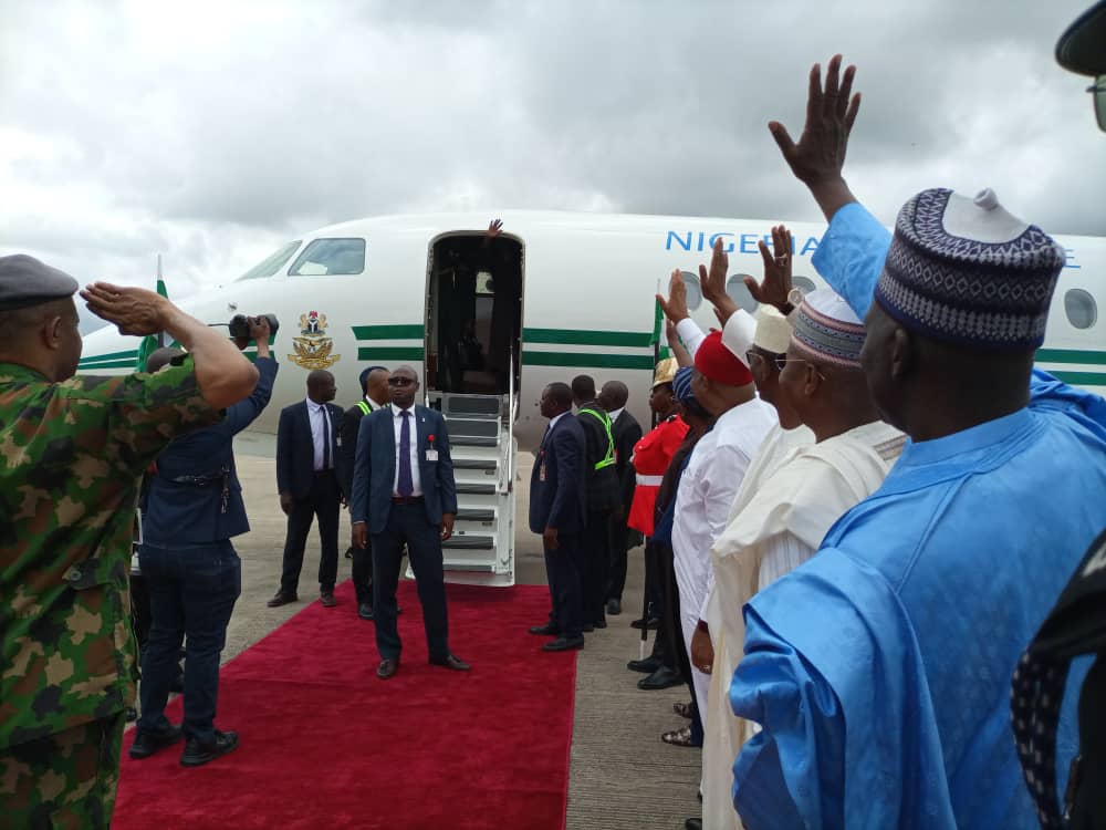 Tinubu sets off from Abuja on his way to Paris
