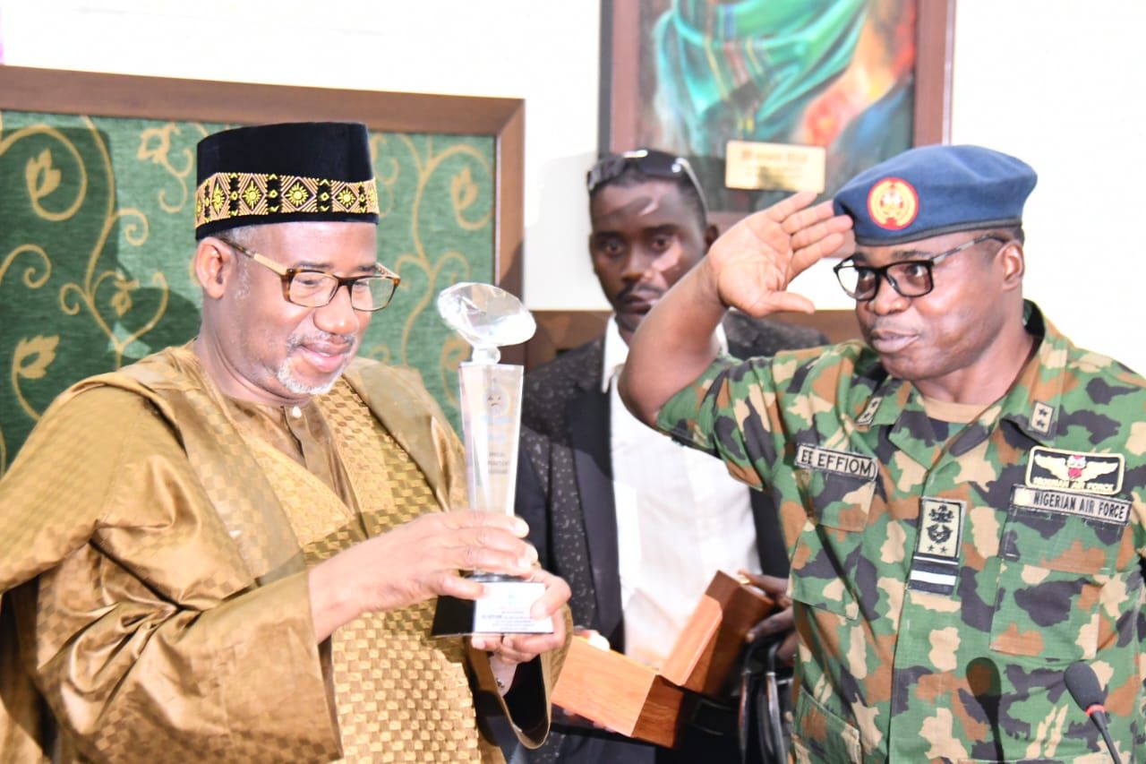 Bauchi Governor Receives AVM E.E EFFIOM Commander Special Operations,NAF Command Bauchi