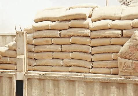 𝐁𝐑𝐄𝐀𝐊𝐈𝐍𝐆: Cement is too expensive,  I will speak with manufacturers on reducing prices —Umahi