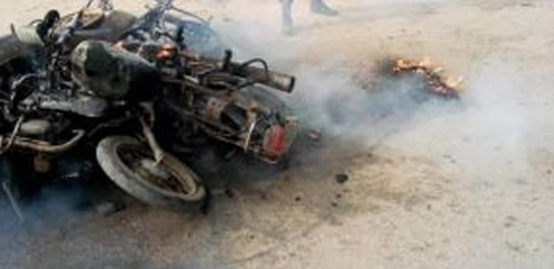 Angry Mob Burnt To Death, Set Ablaze Motorcycle Of Handset Snatcher In Benue
